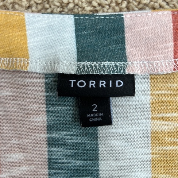 Torrid SZ 2X striped multi front button tie blouse. - Picture 4 of 7